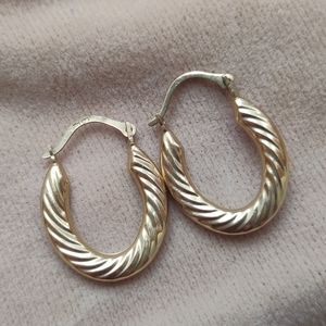 Vintage 14K Yellow Gold Chevron Hoop Earrings